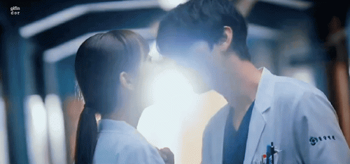 EP02---Dr-Romantic.gif