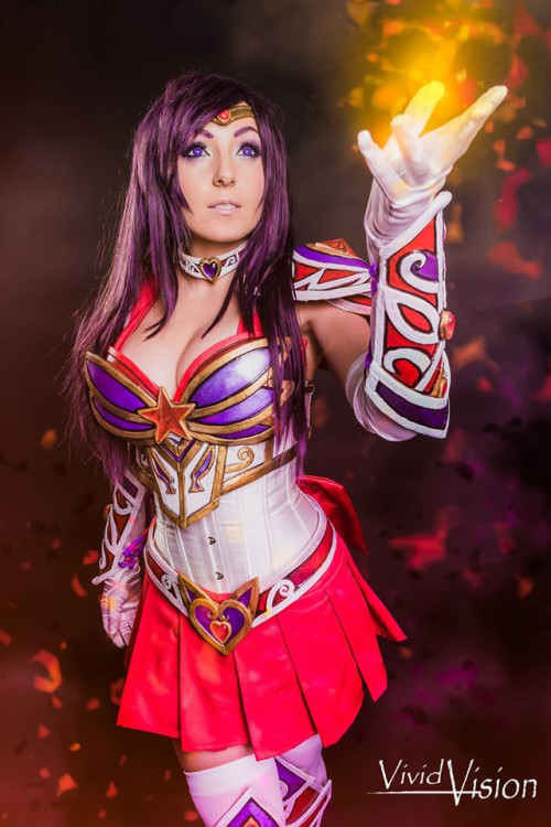 Jessica-Nigri-Sailor-Mars.jpg