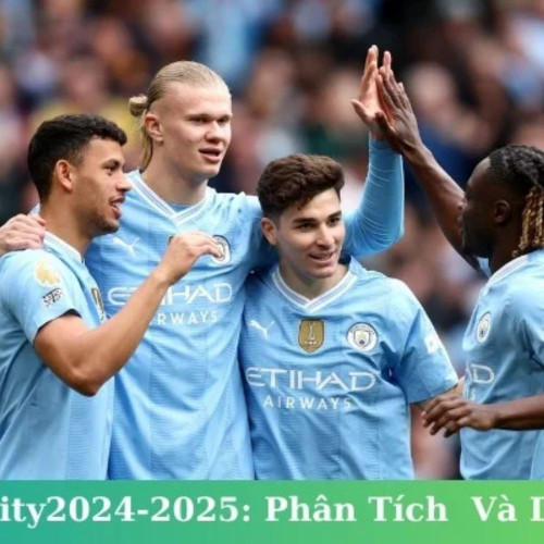 Manchester City, dưới sự dẫn dắt của HLV Pep Guardiola, luôn là một trong những đội bóng hàng đầu tại Premier League và châu  u. Với lối chơi kiểm soát bóng đỉnh cao và dàn cầu thủ chất lượng, Man City đã gặt hái nhiều thành công lớn trong những năm qua. Trong bài viết này, UK88 sẽ cùng bạn đánh giá chi tiết về đội hình của Man City trong mùa giải 2023/2024.
Thủ Môn: Ederson - Trái Tim Trong Khung Gỗ
Ederson Moraes tiếp tục là sự lựa chọn số một của Pep Guardiola trong khung thành. Khả năng phát bóng chính xác và chơi chân tốt của Ederson không chỉ giúp Man City phòng ngự vững chắc mà còn hỗ trợ rất nhiều trong việc xây dựng lối chơi từ phía sau. Thủ môn người Brazil luôn là điểm tựa tin cậy, đóng góp vào những thành công của đội bóng.

Hàng Phòng Ngự: Chốt Chặn Đáng Tin Cậy
Ruben Dias: Trung vệ người Bồ Đào Nha tiếp tục thể hiện đẳng cấp của mình với khả năng phán đoán và phòng ngự tuyệt vời. Sự hiện diện của Dias mang đến sự chắc chắn cho hàng thủ Man City.
John Stones: Được Guardiola tin tưởng sử dụng ở nhiều vị trí khác nhau, Stones không chỉ phòng ngự tốt mà còn tham gia tích cực vào khâu tấn công. Anh đóng vai trò quan trọng trong việc triển khai bóng từ hàng thủ.
Kyle Walker: Với tốc độ và sự bền bỉ, Walker là cỗ máy bên hành lang cánh phải của Man City. Anh không chỉ mạnh mẽ trong khâu phòng ngự mà còn nguy hiểm trong các pha tấn công biên.
Joao Cancelo: Một hậu vệ cánh toàn diện, Cancelo có thể chơi ở cả hai cánh. Khả năng hỗ trợ tấn công của anh là điểm sáng trong lối chơi của Man City, với những đường chuyền và cú sút xa chất lượng.
Xem chi tiết tại: https://uk88.review/doi-hinh-man-city-2024-2025/