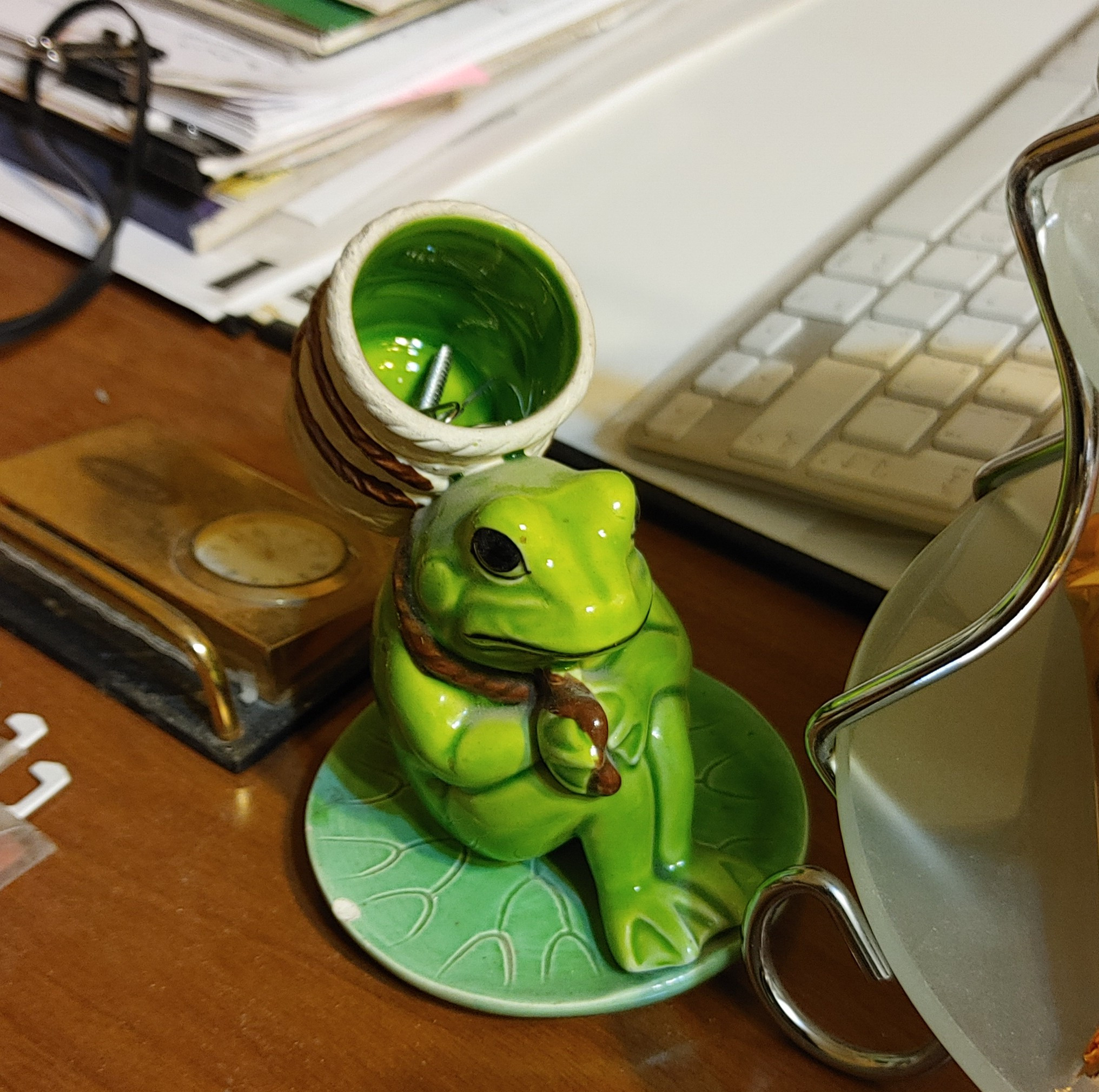 Why Everyone'S Talking About Lewd Froggo. - 46iyt5b